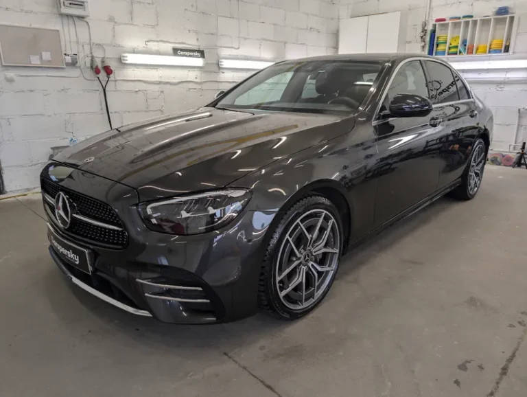 Ile kosztuje polerowanie, usuwanie głębokich rys na lakierze auta?